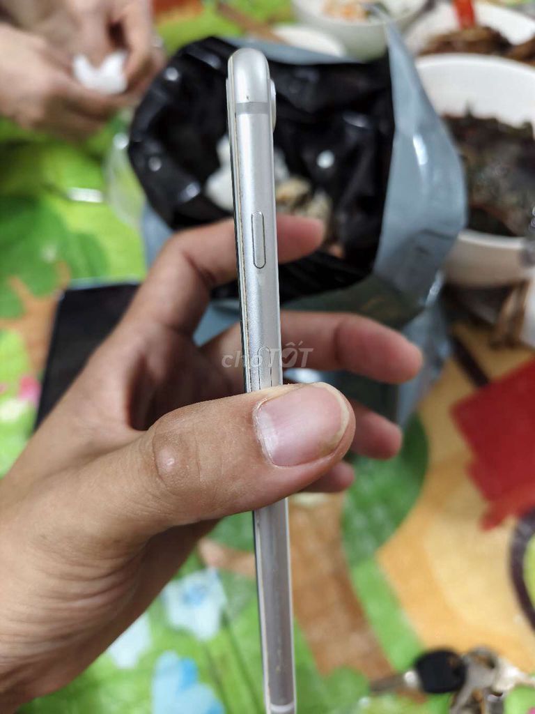 Apple iPhone 8 Plus Trắng. Mua bán Điện thoại tại Huyện Thanh Trì Hà Nội được đăng bởi tung hình 1