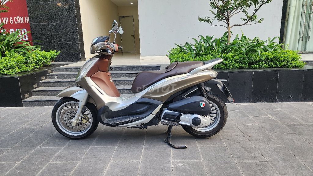 Cần bán Piaggio Beverly 2020 xe còn mới