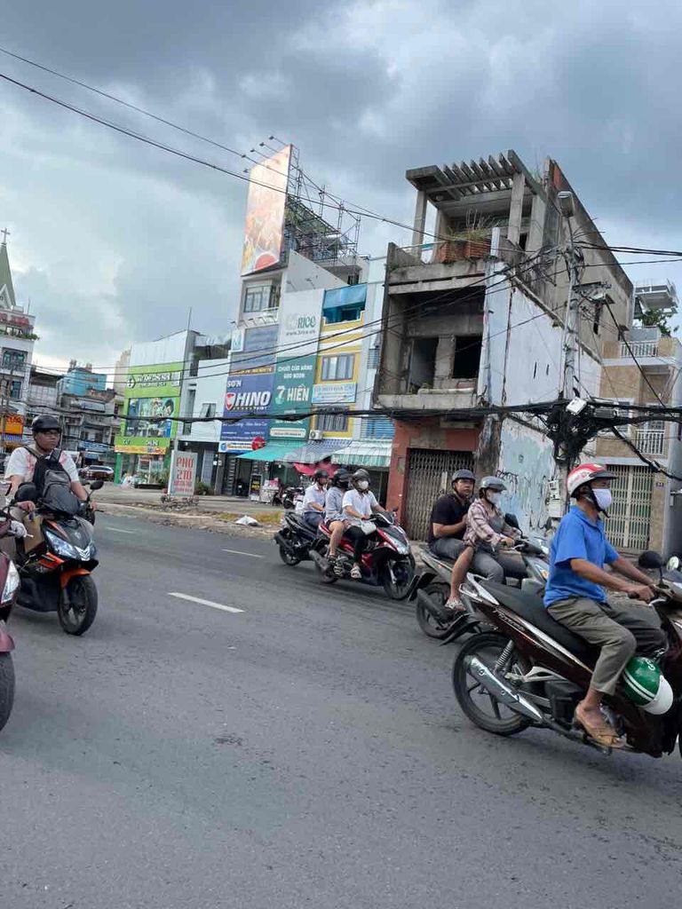 Mặt tiền ngay Bảy Hiền Tuyến Metro số 2