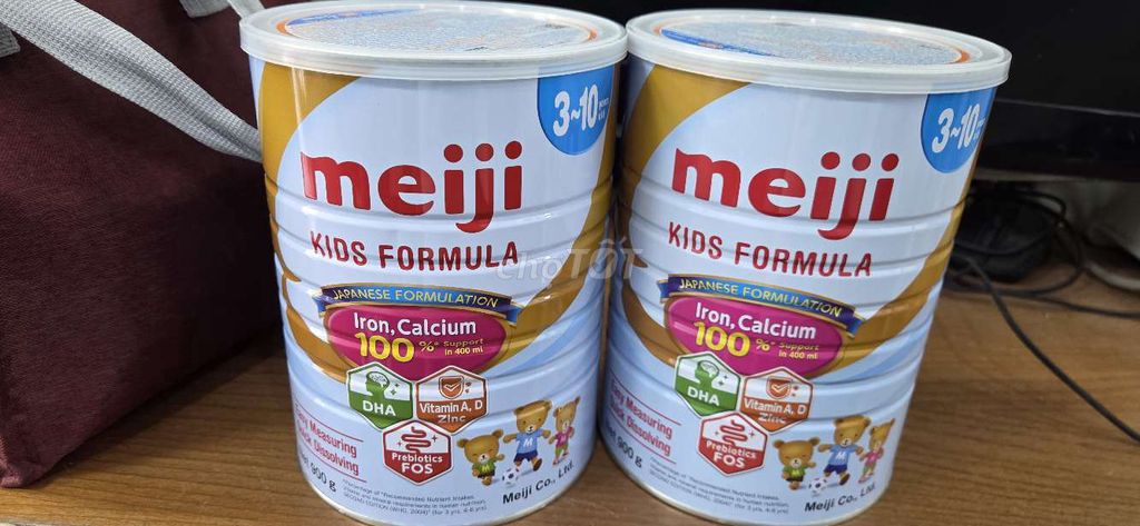 2 hộp Sữa bột Meiji 3-10 tuổi Mới 100%. Mua bán Mẹ và bé tại Quận Hai Bà Trưng Hà Nội được đăng bởi Trang Vũ Hồng hình 1