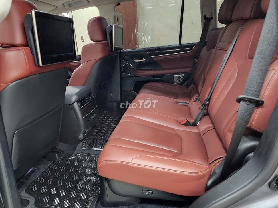 Lexus LX 570 T6 – Nhập Mỹ chính hãng, xe cực hiếm. Mua bán Ô tô tại Quận 10 Tp Hồ Chí Minh được đăng bởi Chị My  hình 4