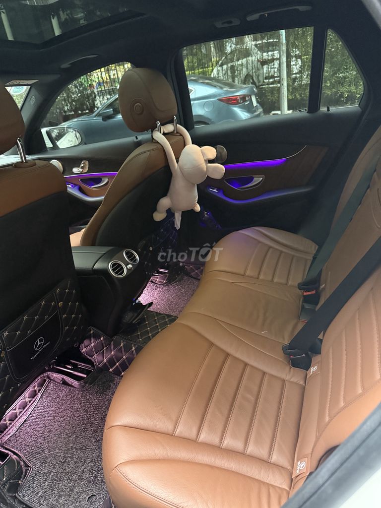 Mercedes Benz GLC 2022 300 4Matic - 42000 km. Mua bán Ô tô tại Quận Nam Từ Liêm Hà Nội được đăng bởi Nguyễn thị hoa hình 7