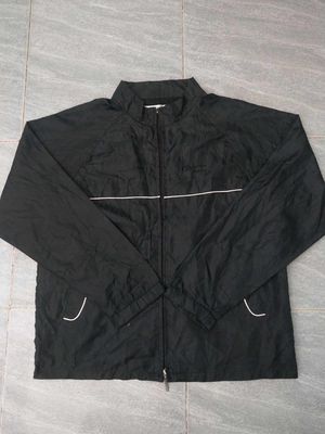 Áo jacket Valentino vintage đen basic form M