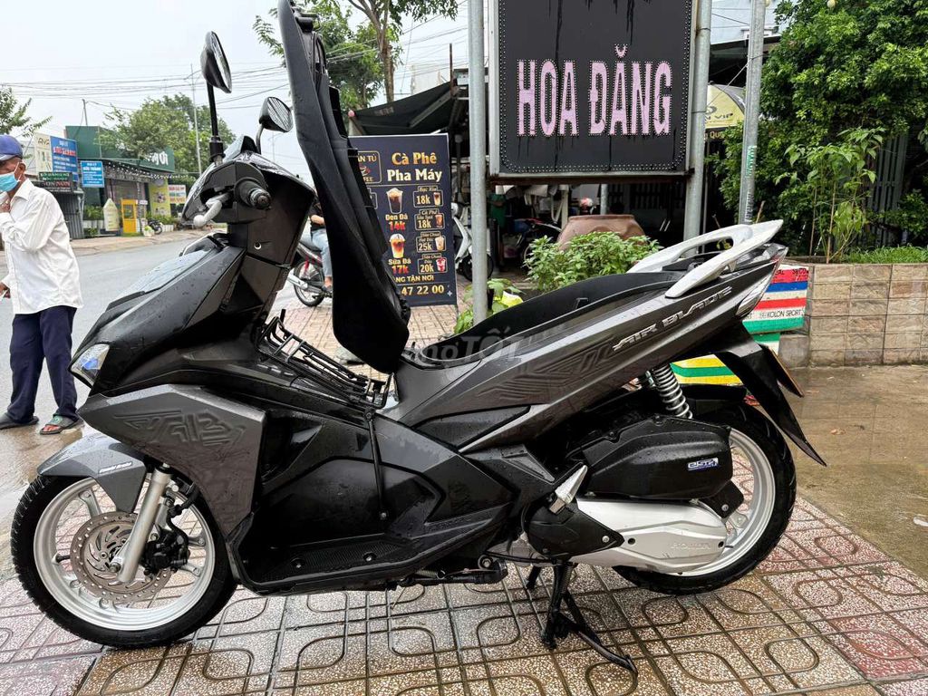 Воздушный клинок Honda 2019 серый