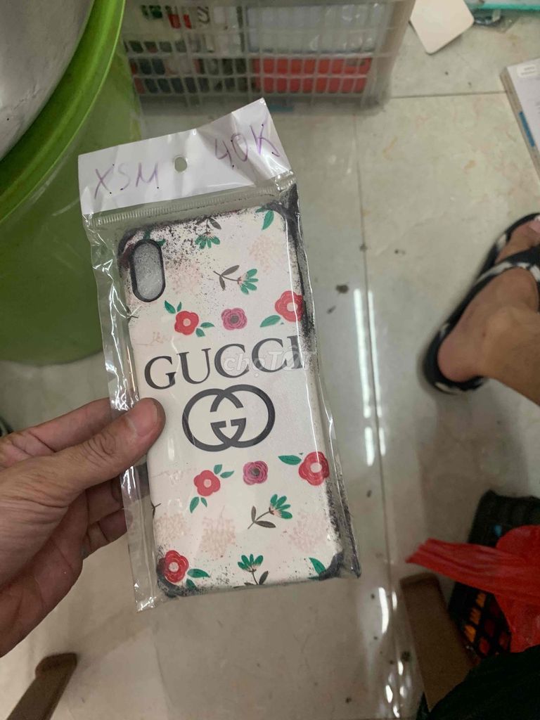 Ốp lưng Gucci iPhone XS Max Trắng. Mua bán Phụ kiện (Màn hình, Chuột...) tại Quận 7 Tp Hồ Chí Minh được đăng bởi This is Dat hình 1