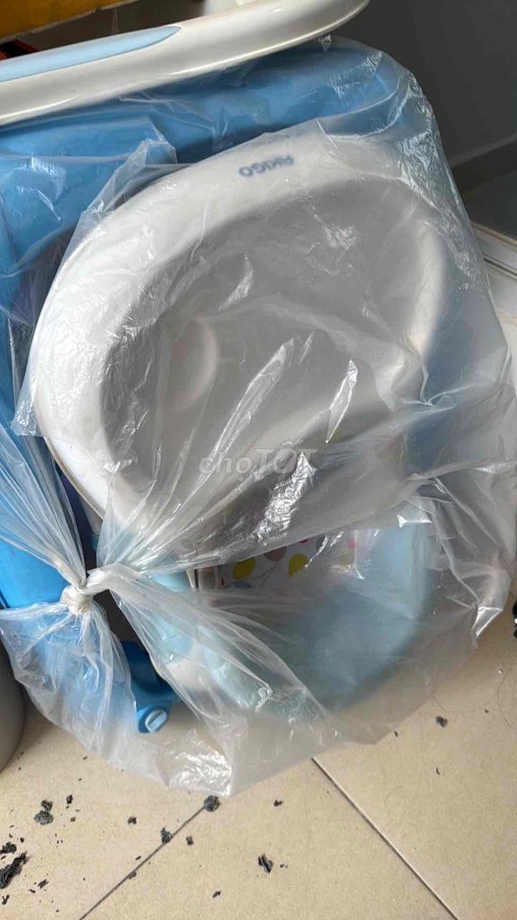 Xe tập đi nhựa xanh dương. Mua bán Mẹ và bé tại Quận 6 Tp Hồ Chí Minh được đăng bởi Nghi Lyn hình 1