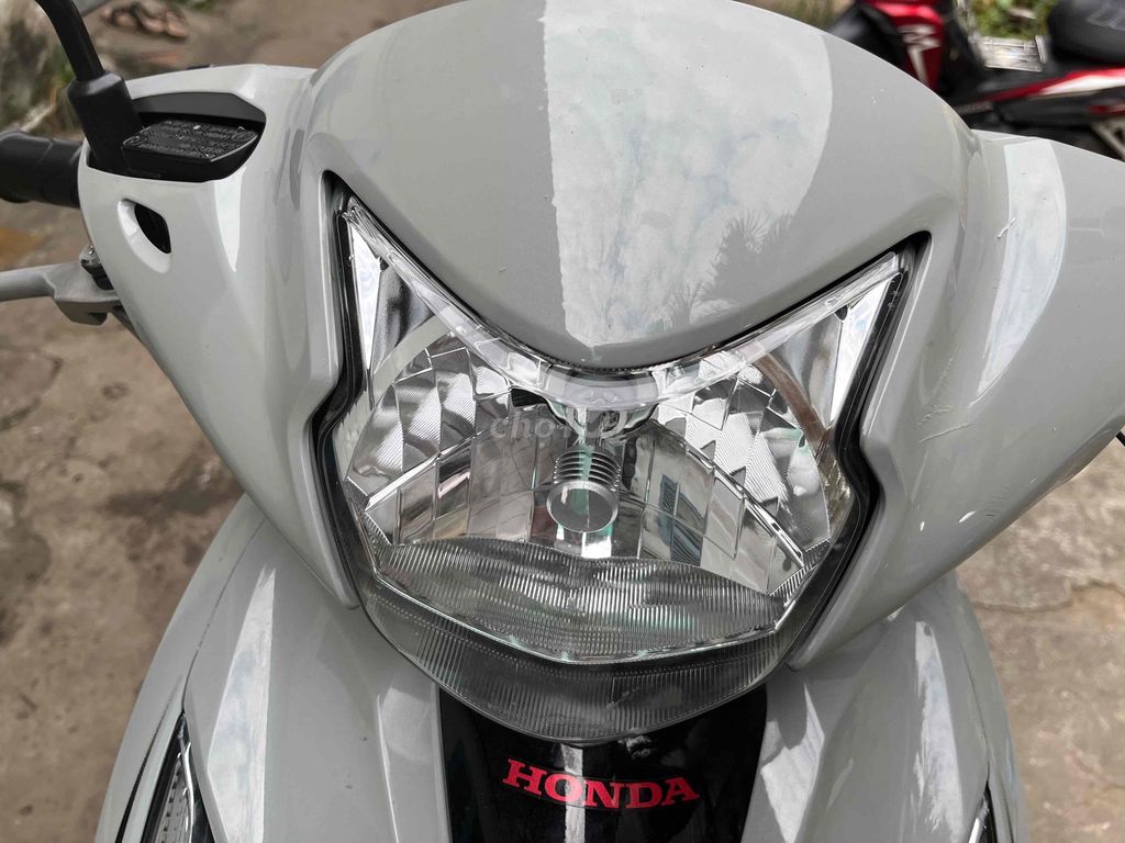 vison bản thể thao. Mua bán Xe máy tại Thành phố Sóc Trăng Sóc Trăng được đăng bởi Chính Viên hình 1