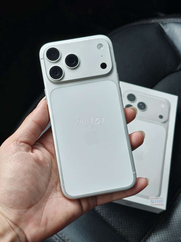 Apple 17 Pro Max 256GB Bạc. Mua bán Điện thoại tại Huyện Bình Lục Hà Nam được đăng bởi Thế Anh  hình 1