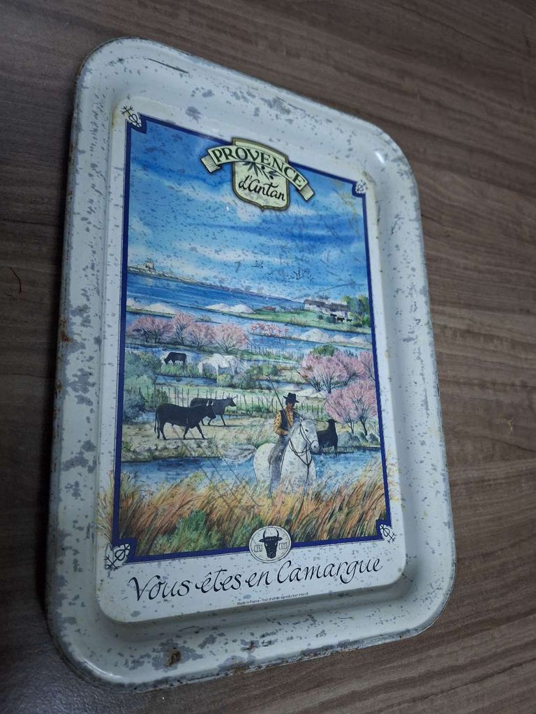 Khay cỗ kim loại 17cm x 24cm. Mua bán Dụng cụ nhà bếp tại Quận 4 Tp Hồ Chí Minh được đăng bởi Hạnh hình 1