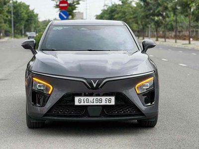 Vinfast VF7 Plus 2025 Xám 10000 km