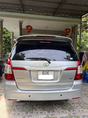 Toyota Innova cuối  2014 Bạc