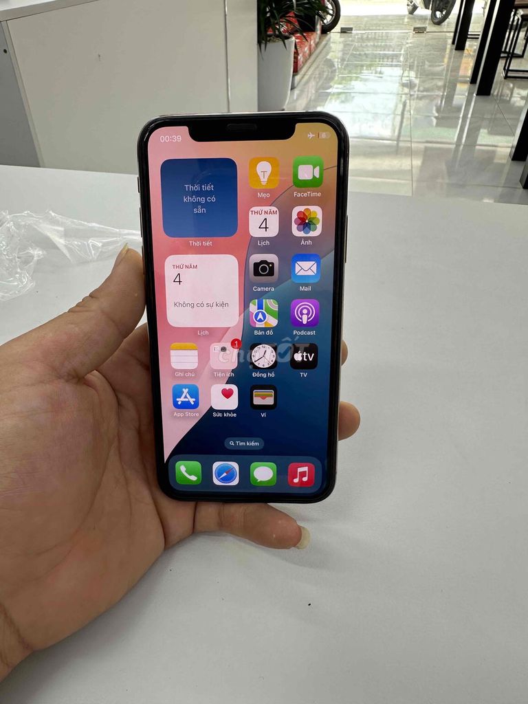 iPhone Xs 64GB Vàng Đã sử dụng. Mua bán Điện thoại tại Thành phố Thủ Dầu Một Bình Dương được đăng bởi HPhone Iphone Thủ Dầu Một hình 1