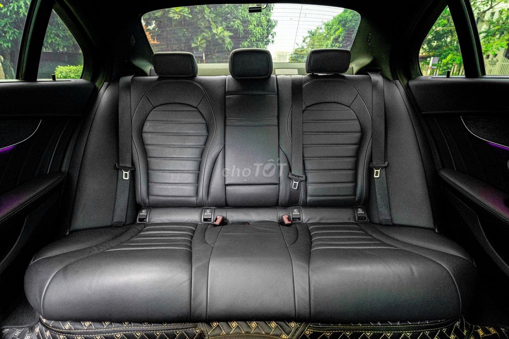 Thì Đây Là Mer C300 AMG 2019 - Xe chuẩn 100%. Mua bán Ô tô tại Quận 7 Tp Hồ Chí Minh được đăng bởi Bảo Duy Ô Tô hình 18