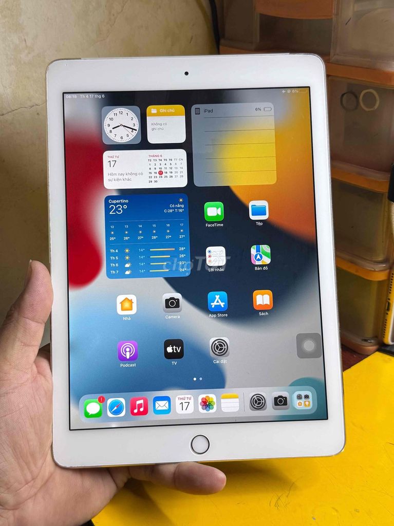 iPad Air 2 64GB bản wifi (giá 1000k). Mua bán Máy tính bảng tại Quận Tân Bình Tp Hồ Chí Minh được đăng bởi Chuyên Bán Đồ 2hand hình 1