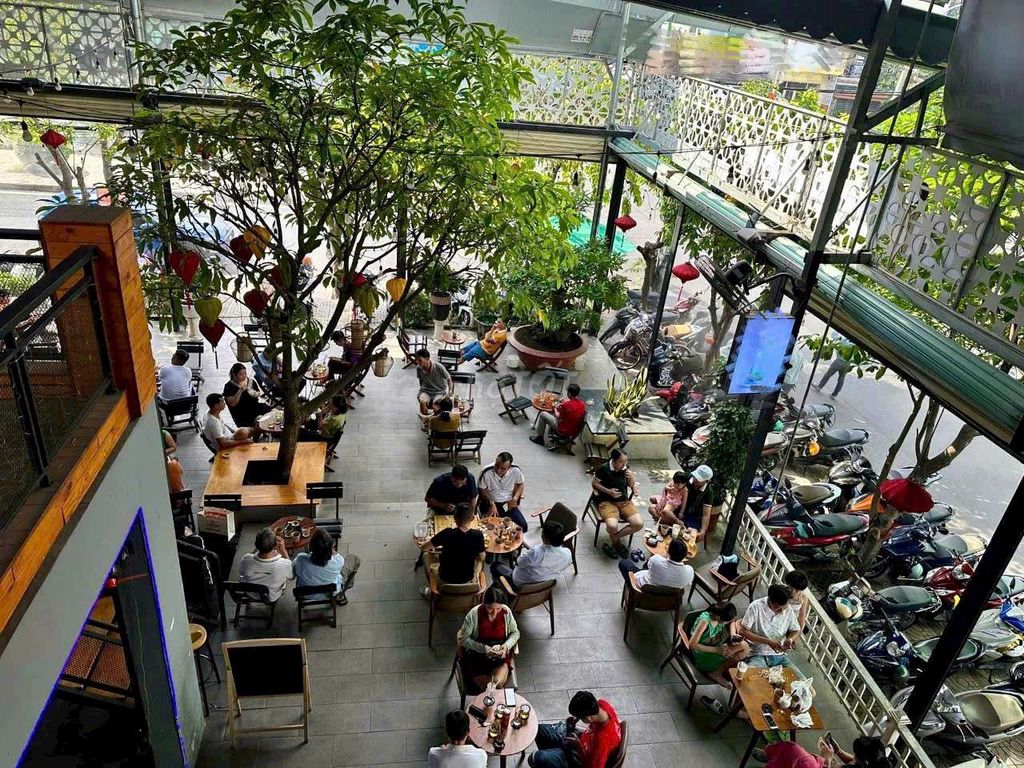 Sang nhượng quán cafe căn góc 2 mặt tiền siêu đẹp Tân Phú