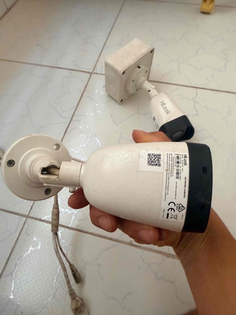 Camera an ninh HiLook Đã qua sử dụng. Mua bán Máy ảnh, Máy quay tại Thành phố Trà Vinh Trà Vinh được đăng bởi Polo hình 1