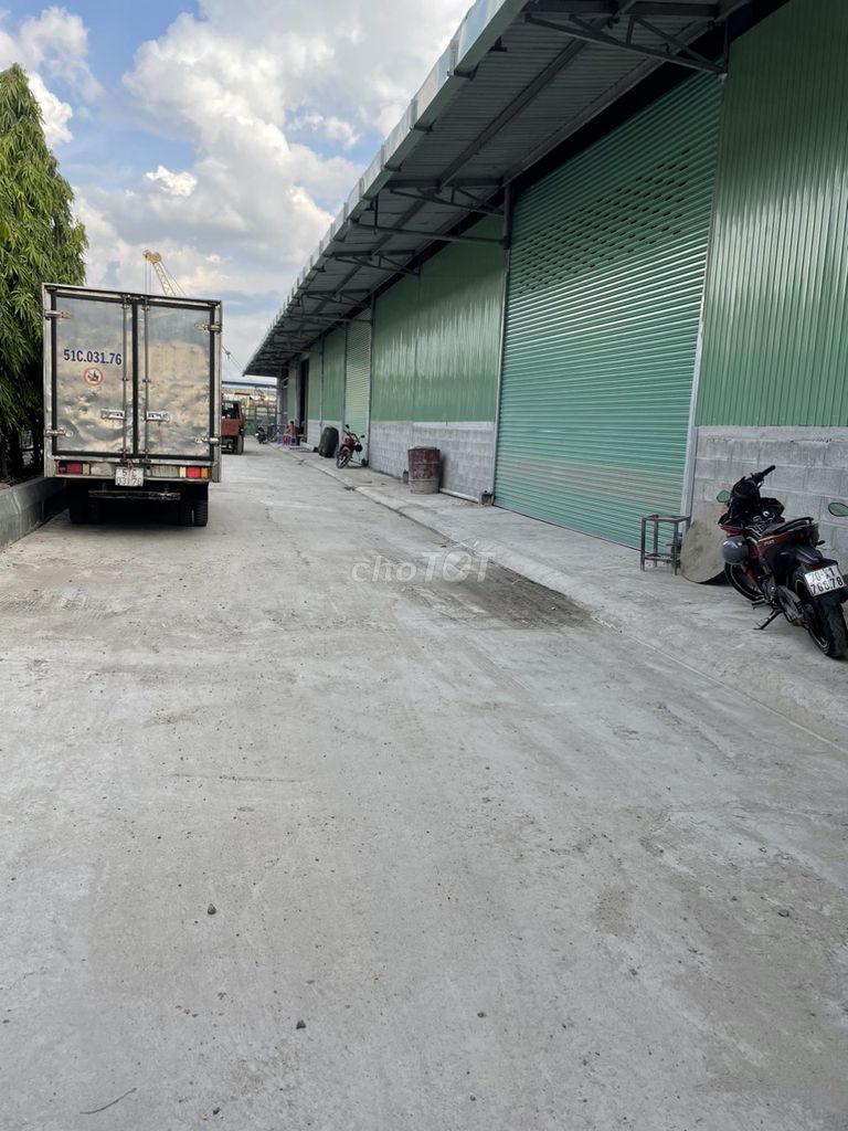 Kho xưởng 1400m2 chứa hàng sản xuất ngay Trường Chinh - cầu Tham Lương