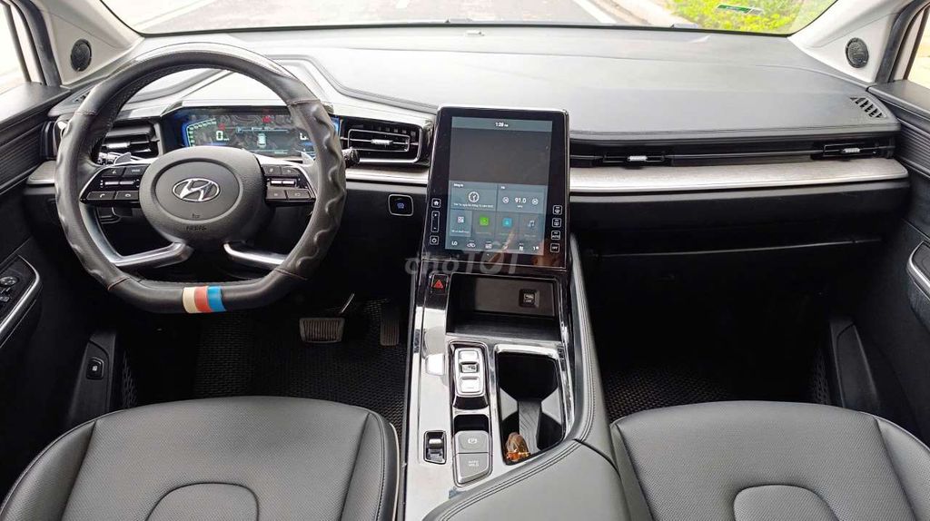 Hyundai Custin 2023 7 chỗ 48.000 km. Mua bán Ô tô tại Quận Cầu Giấy Hà Nội được đăng bởi Thăng ManyCar hình 4