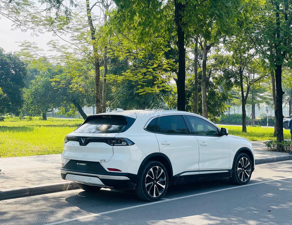 Vinfast VF8 Plus 2023 Trắng NT nâu da bò, pin CATL. Mua bán Ô tô tại Quận Thanh Xuân Hà Nội được đăng bởi Mr Phúc Vinfast lướt hình 15