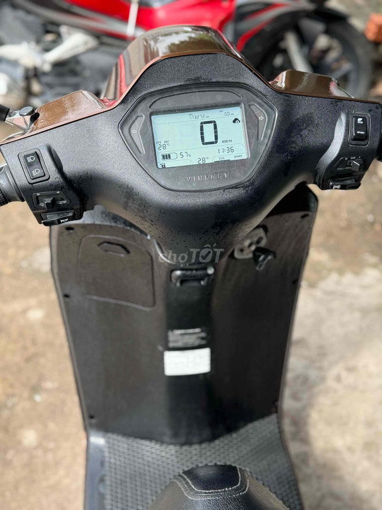 Vinfast Xe Điện Klara S /2019/ Chính Chủ 65 Lướt. Mua bán Xe điện tại Quận Bình Thuỷ Cần Thơ được đăng bởi CỬA HÀNG XE MÁY VŨ Fi hình 4