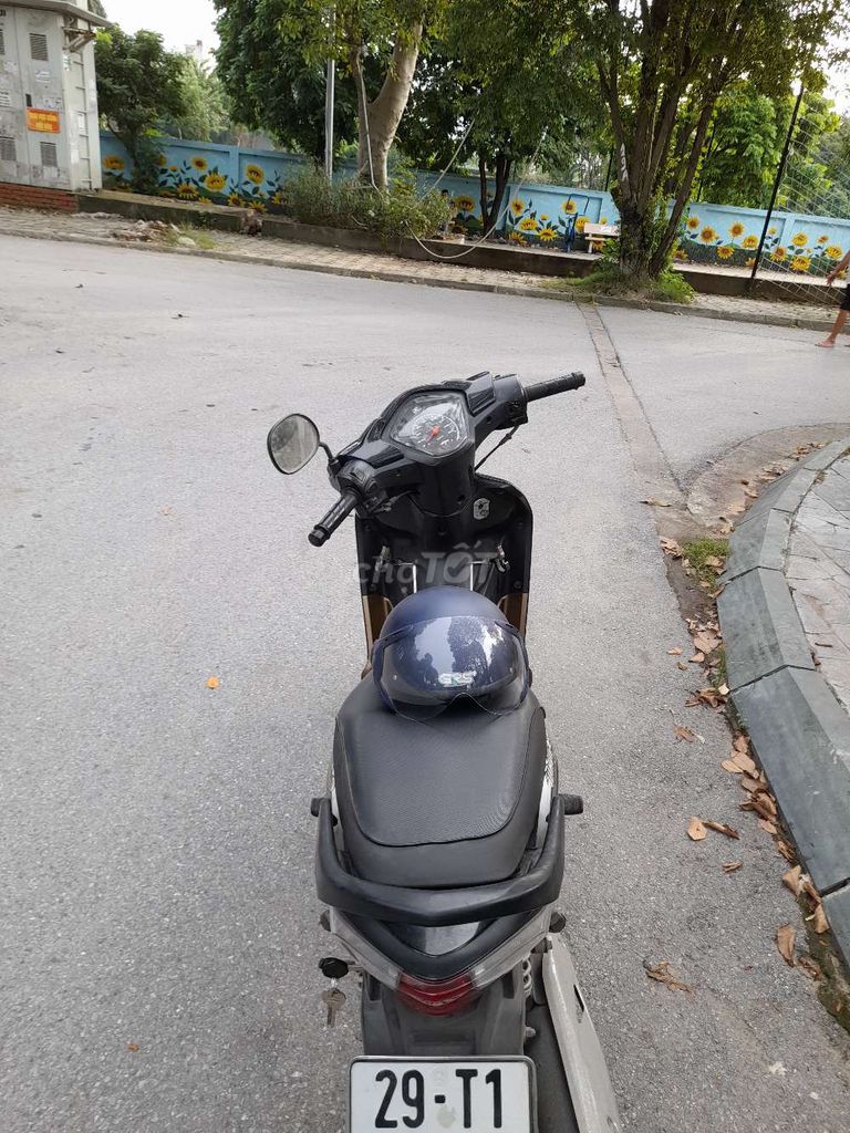 Bán xe wawe 1 nữ đi. Mua bán Xe máy tại Huyện Thanh Oai Hà Nội được đăng bởi Do minh khoa hình 2