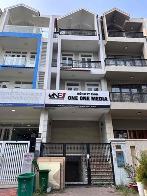 Bán Căn Nhà Phố Có Thang Máy Đường Số 2 KDC Him Lam Quận 7