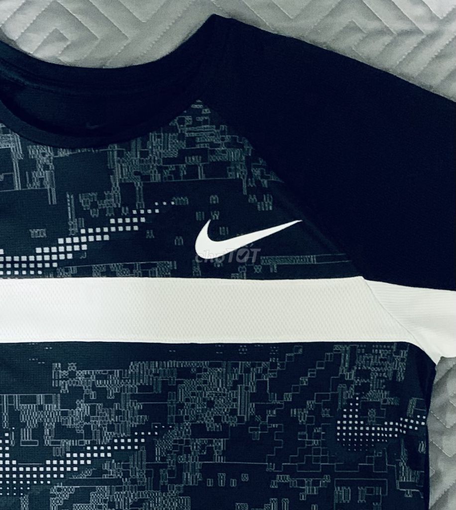 Nike/ Áo Thun thể thao/ Mới 97%/ trên dưới 60kg. Mua bán Quần áo tại Quận Tân Phú Tp Hồ Chí Minh được đăng bởi Phuong Pham hình 1