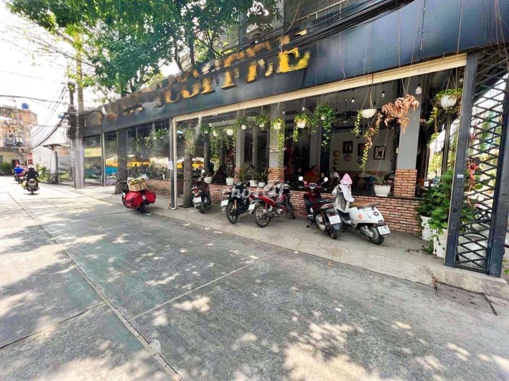 Sang quán cafe căn góc 3 mặt tiền đẹp phường Bình Hưng Hòa Bình Tân