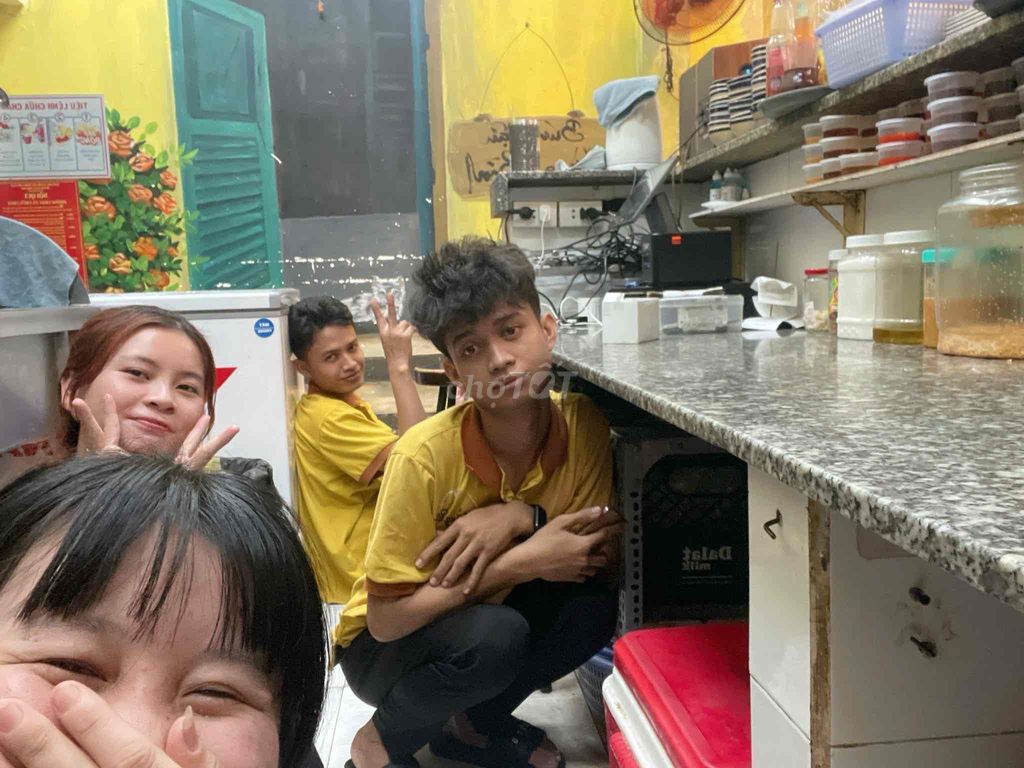 [ BAO ĂN Ở] TUYỂN PHỤ BẾP + PHỤC VỤ. Việc làm Nhân viên phục vụ tại Quận 7 Tp Hồ Chí Minh được đăng bởi Mai Thị Diễm Trinh hình 3