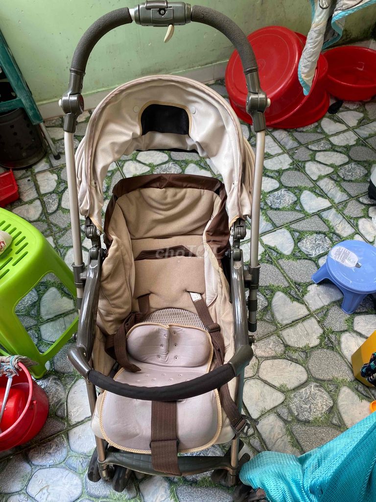 Xe đẩy em bé Combi Nhật Bản. Mua bán Mẹ và bé tại Quận 8 Tp Hồ Chí Minh được đăng bởi nguyen hoang hình 1