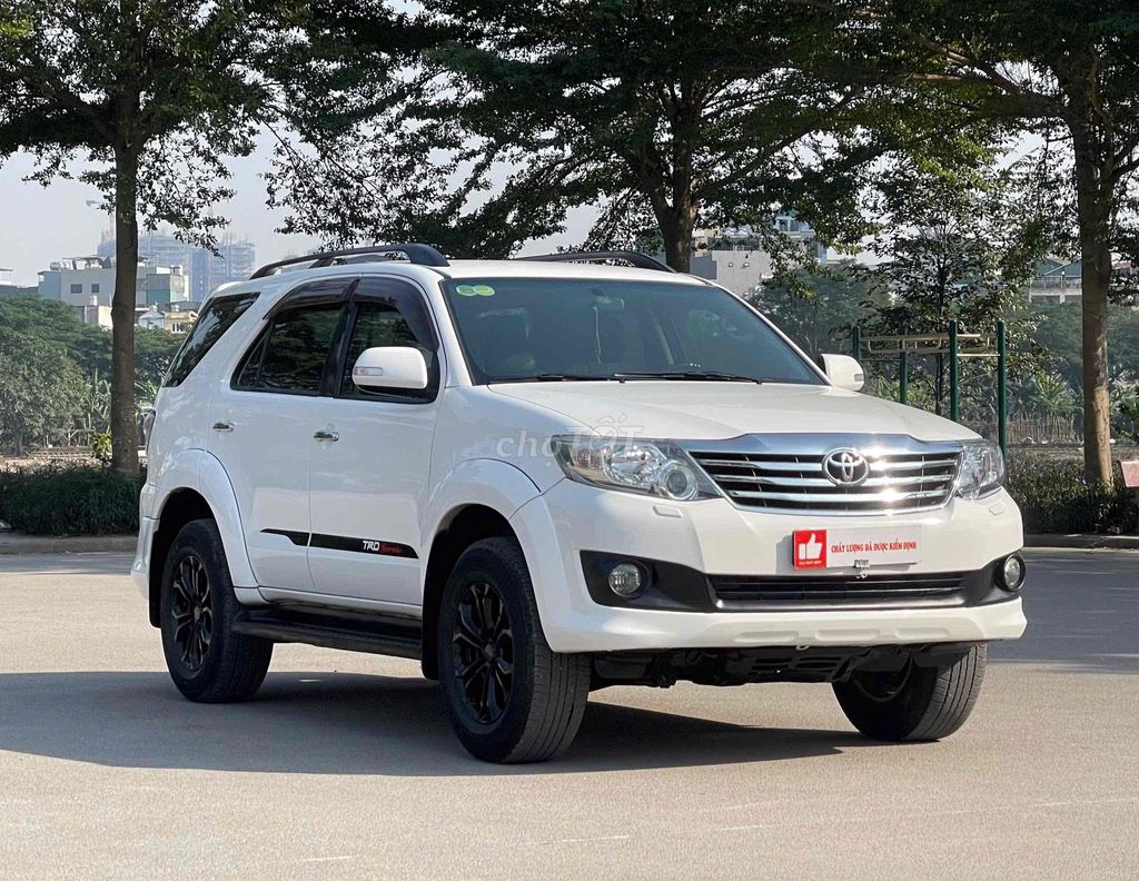 Toyota Fortuner Sportaivo 4x4 cao cấp nhất Sport. Mua bán Ô tô tại Quận Thanh Xuân Hà Nội được đăng bởi Vạn Phát  Auto hình 1