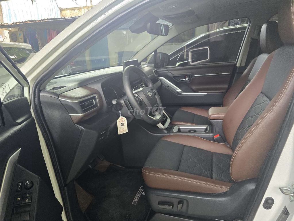 Toyota Innova Cross HEV 2024 Trắng 3500 km. Mua bán Ô tô tại Quận 10 Tp Hồ Chí Minh được đăng bởi A liêm hình 4