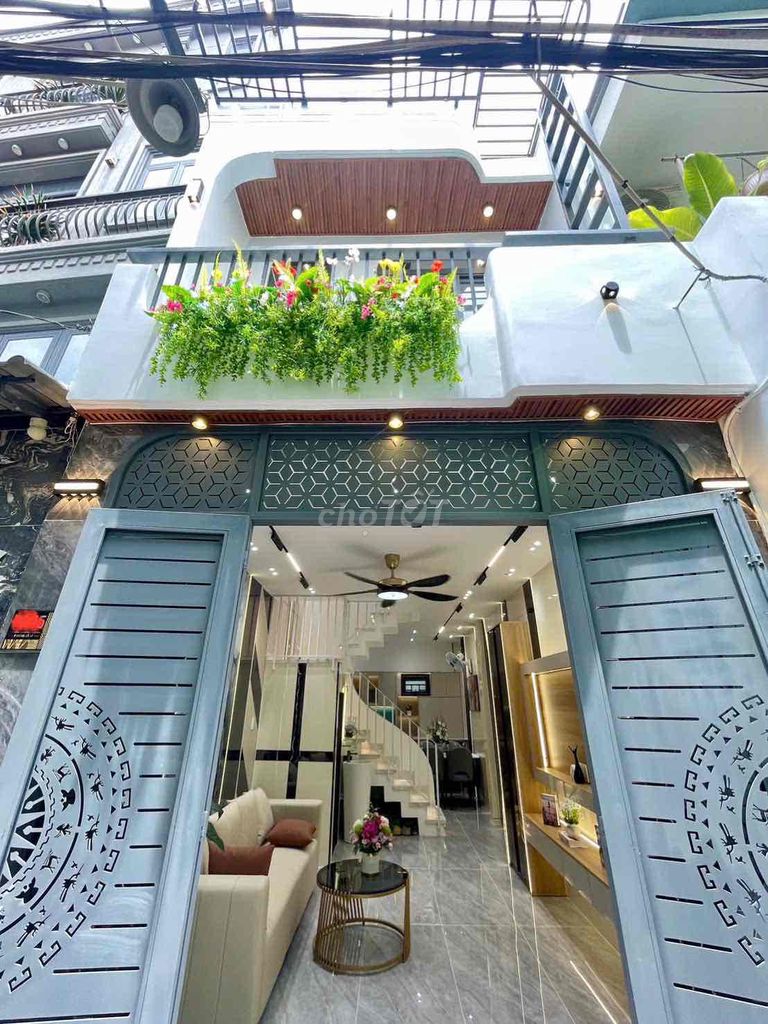 🏡 LÊN SÓNG SIÊU PHẨM NGAY CV LÀNG HOA - 35M2 - P8, GV, HCM - 4.5 TỶ 🏡