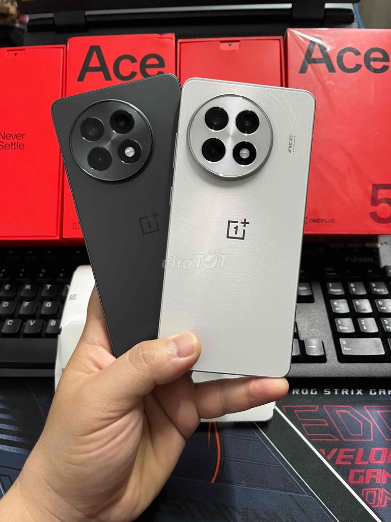OnePlus Ace 5 12GB/256GB Fullbox Pin 100%. Mua bán Điện thoại tại Thành phố Nam Định Nam Định được đăng bởi Trí Dũng Store hình 1