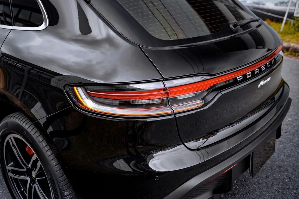 Porsche Macan 2021 màu đen ghế đỏ cực đẹp. Mua bán Ô tô tại Quận 7 Tp Hồ Chí Minh được đăng bởi Hoàn Lee Xe Lướt hình 9