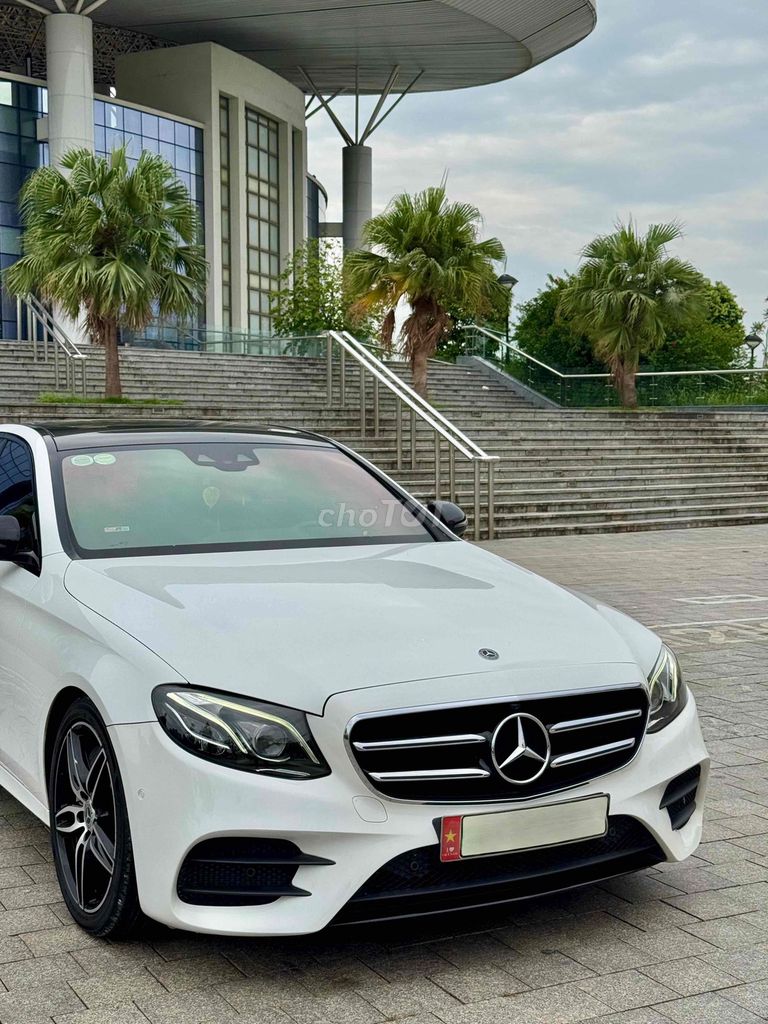 Mercedes E300 AMG 2020 Odo 6v km cực đẹp ✅