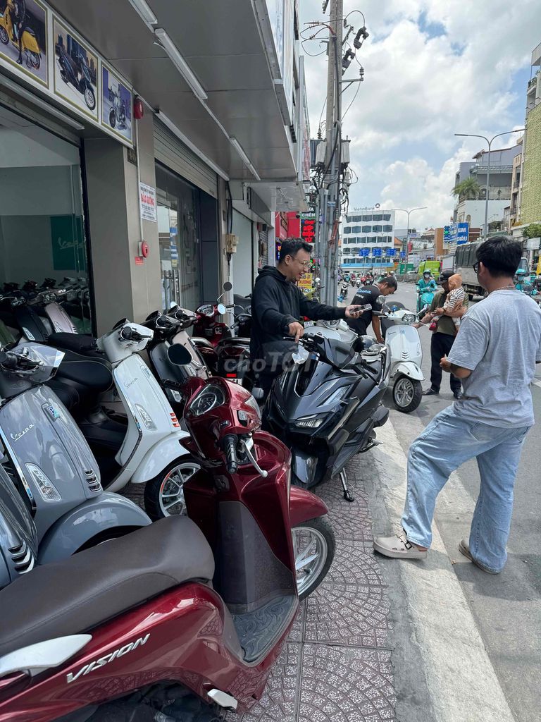 Vespa Vàng đồng tft chính chủ. Mua bán Xe máy tại Quận Phú Nhuận Tp Hồ Chí Minh được đăng bởi VESPA  PIAGGIO BẢO HƯNG Vespa cũ trả góp  hình 11