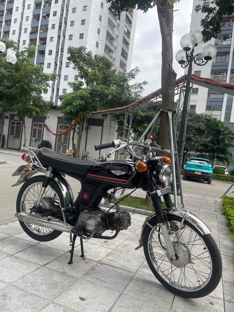 E bán 16,5 triệu cho ae thích thú.  Ss50 lên dáng. Mua bán Xe máy tại Quận Hà Đông Hà Nội được đăng bởi Vạn Tín hình 5