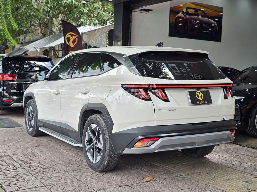 Hyundai Tucson 2025 2.0 Đặc Biệt 16.700 km Trắng