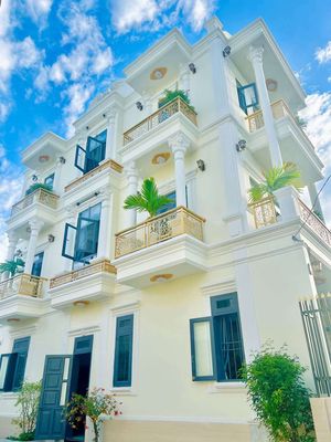 Biết thự mini 2 mặt tiền vừa hoàn thiện tăng toàn bộ nội thất. Mua bán nhà ở tại Thành phố Biên Hòa Đồng Nai được đăng bởi Mr.Thương