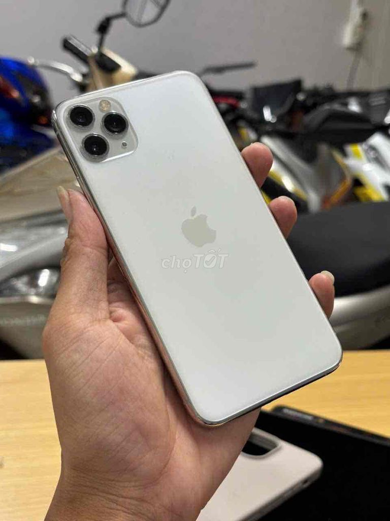 iPhone 11 Pro Max 64GB Trắng keng 98% Chỉ thay pin. Mua bán Điện thoại tại Quận Ninh Kiều Cần Thơ được đăng bởi NP Store hình 1