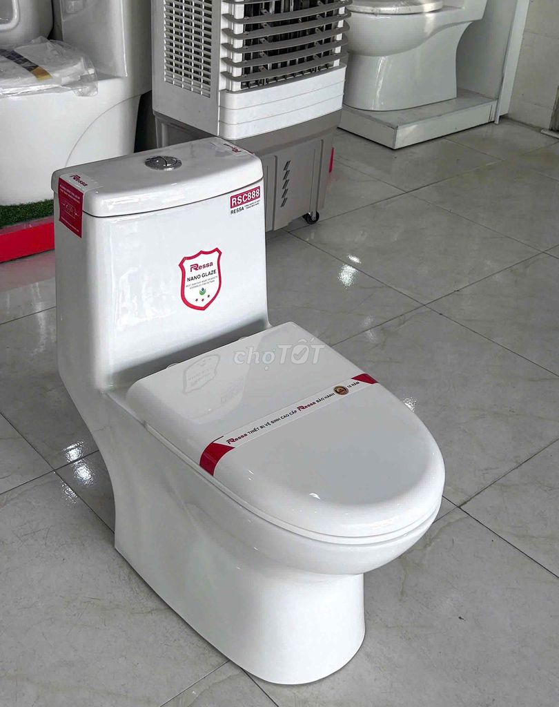 Bồn cầu Ressa RSC888 Trắng. Mua bán Thiết bị vệ sinh, nhà tắm tại Quận Liên Chiểu Đà Nẵng được đăng bởi Hảo Phạm hình 1