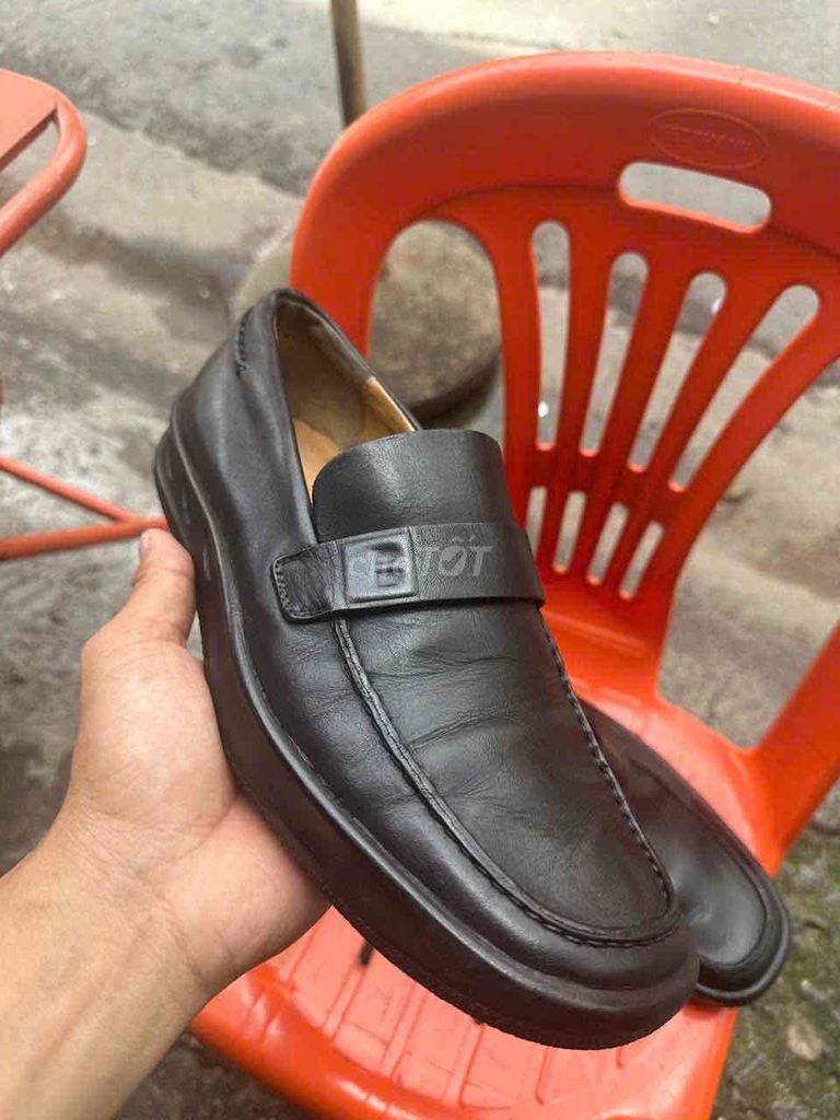 hiệu Bally chính hãng, size 41. Mua bán Giày dép tại Quận 7 Tp Hồ Chí Minh được đăng bởi Nguyên hình 1
