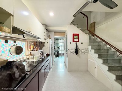 NHÀ PHỐ, DTSD 200M2, 5PN, DÒNG TIỀN 420TR/NĂM, 9.69T