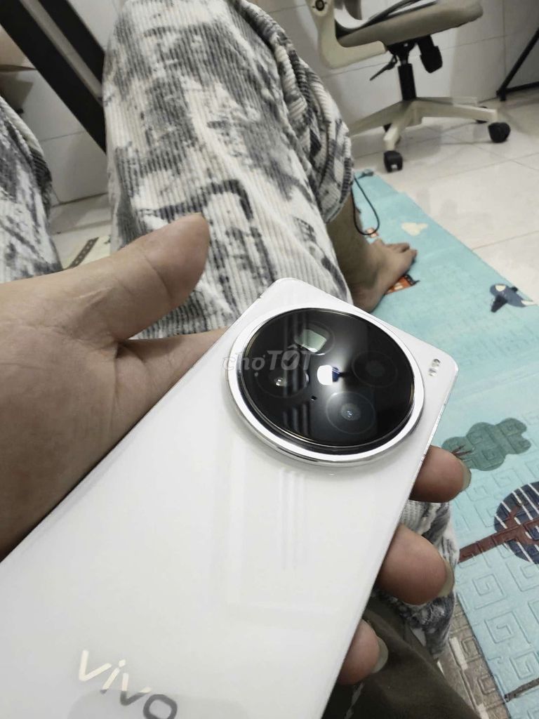 Vivo X200 Pro 12/256GB Trắng 98% có gl. Mua bán Điện thoại tại Thành phố Thủ Đức Tp Hồ Chí Minh được đăng bởi Lê Anh hình 1