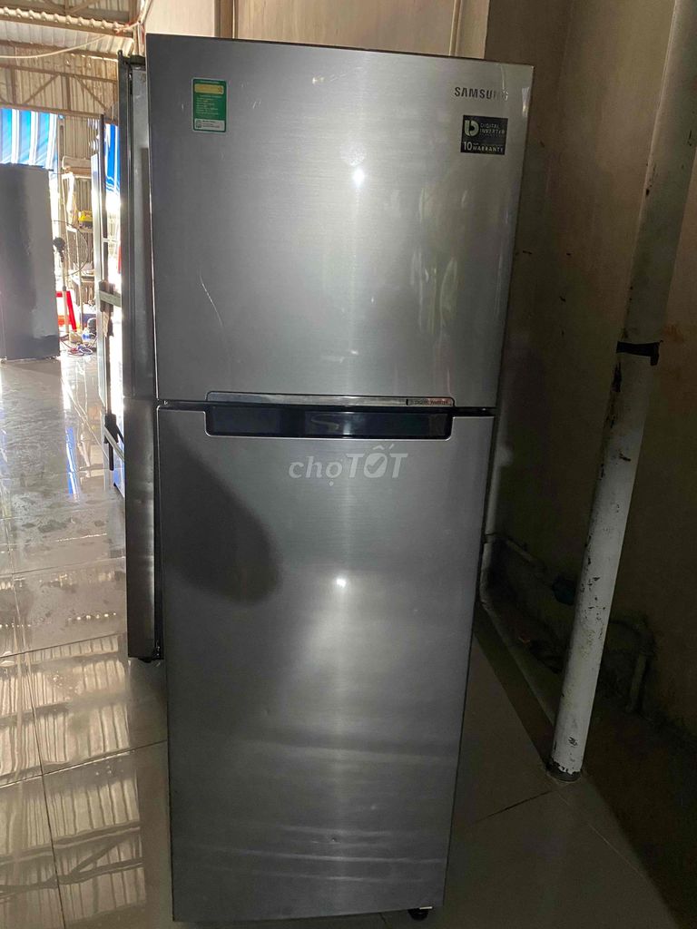 Tủ lạnh Samsung inveter 256L mới 90%