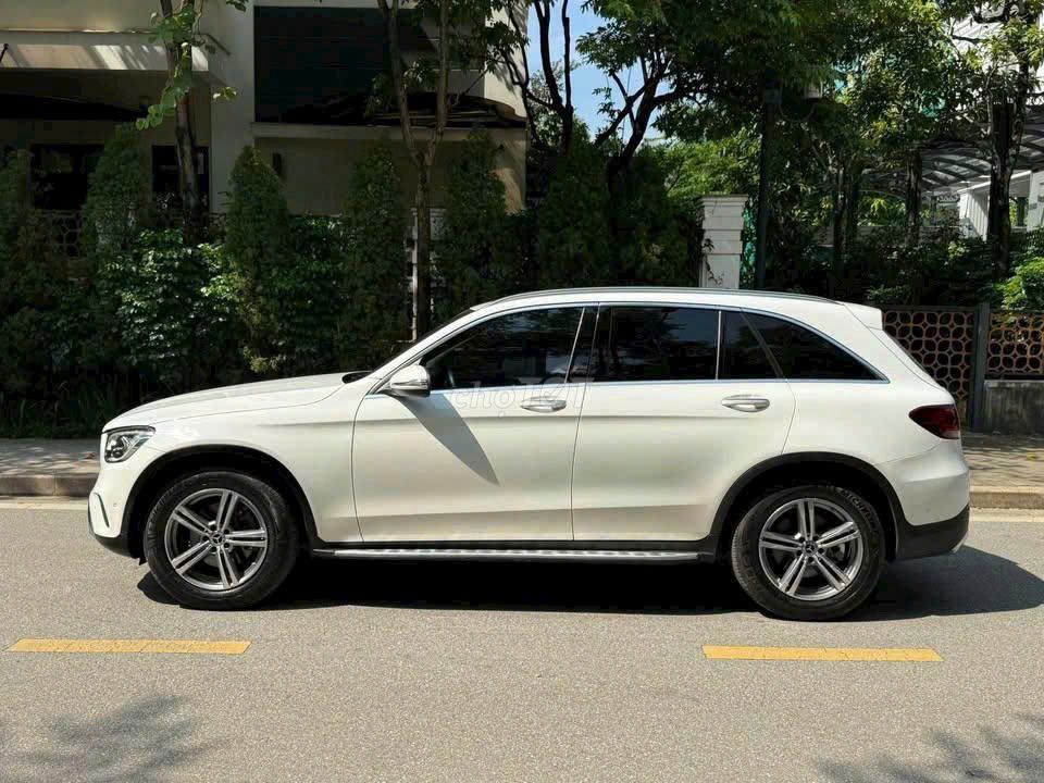 GLC200 Facelift model 2023 1 chủ từ đầu siêu lướt. Mua bán Ô tô tại Quận 7 Tp Hồ Chí Minh được đăng bởi tuấn anh hình 5
