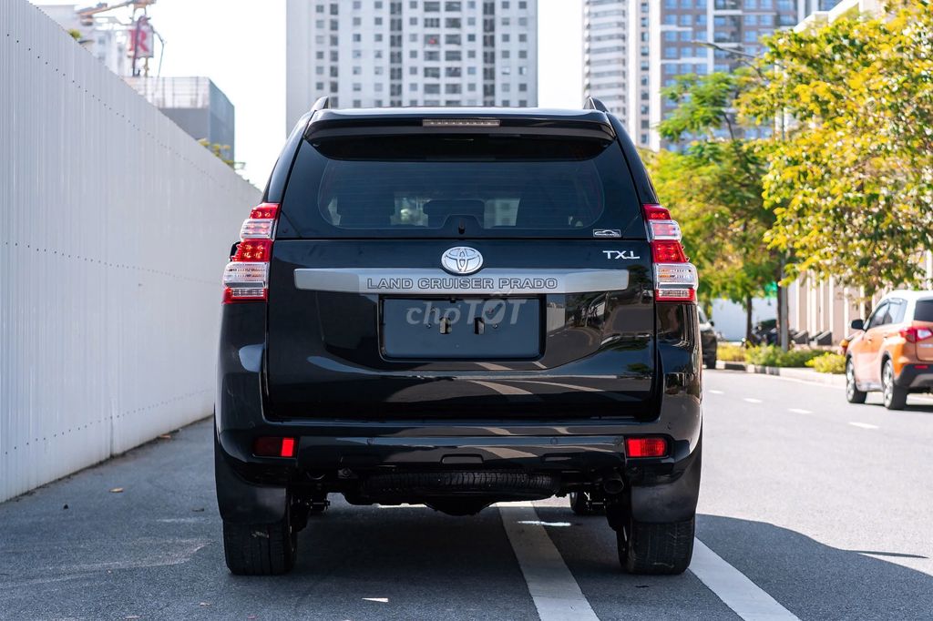 Toyota Prado 2016 TXL 2.7L cực mới. Mua bán Ô tô tại Quận Cầu Giấy Hà Nội được đăng bởi Quân Q Auto hình 4