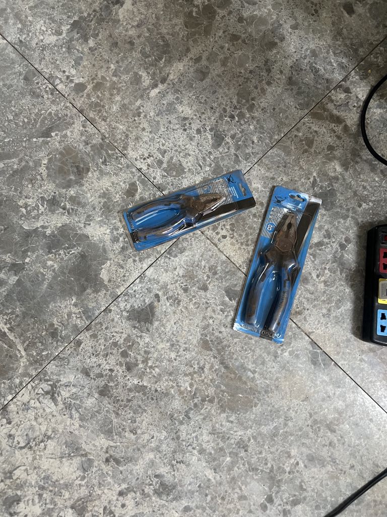 Kìm Mới nguyên. Mua bán Đồ chuyên dụng, Giống nuôi trồng tại Quận Bắc Từ Liêm Hà Nội được đăng bởi Nga moon  hình 1