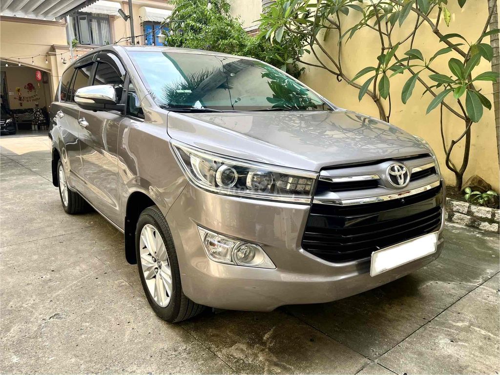 Toyota Innova 2.0V 2017. Bản cao cấp. xe rất đẹp. Mua bán Ô tô tại Quận 7 Tp Hồ Chí Minh được đăng bởi Thanh Bình Land hình 3